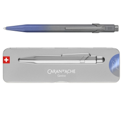 Długopis CARAN D'ACHE 849 Claim Your Style Edycja 5 w pudełku stormy blue-254067