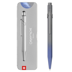 Długopis CARAN D'ACHE 849 Claim Your Style Edycja 5 w pudełku stormy blue-254070